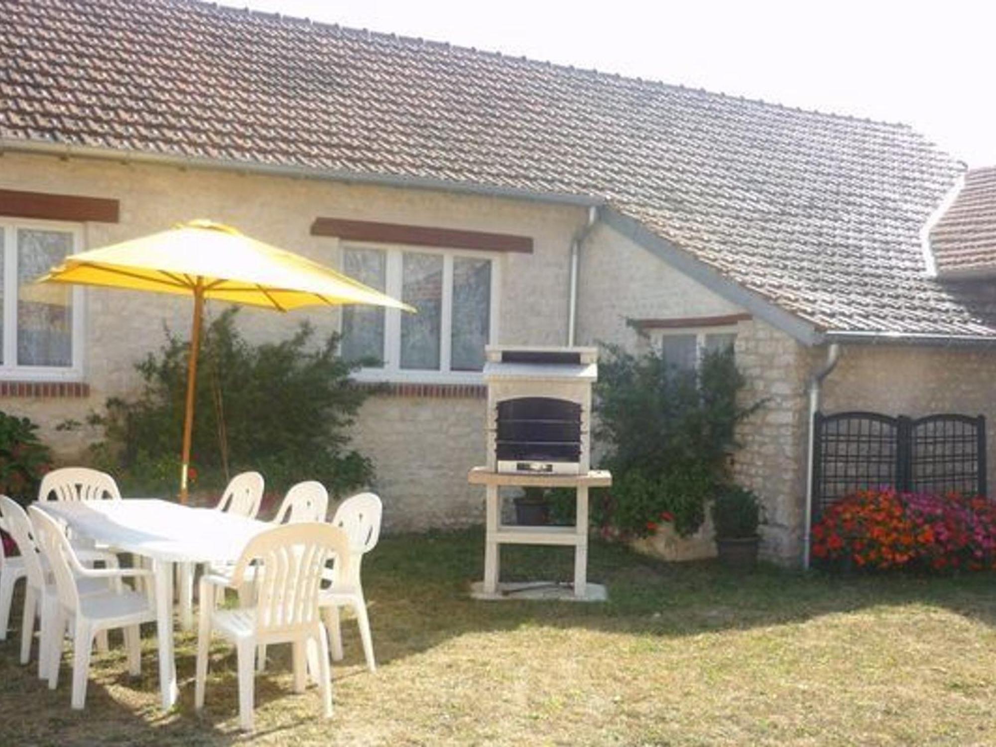 Charmante Longere Gatinaise - Cour Et Jardin Clos, Proche Paris Et Orleans - Fr-1-590-73 Sceaux-du-Gatinais Екстериор снимка